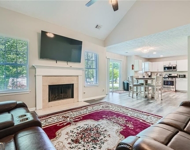 3370 Flagstone Trace - Photo Thumbnail 11