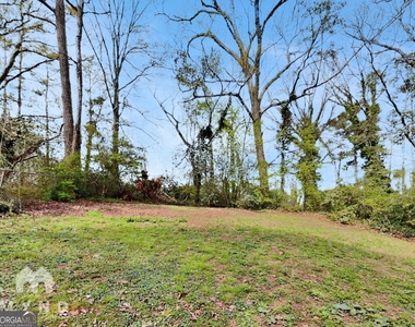 450 Fairburn Road Nw - Photo Thumbnail 14