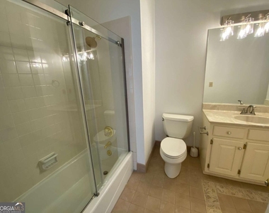 7155 Roswell Road - Photo Thumbnail 23