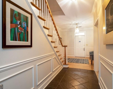 7155 Roswell Road - Photo Thumbnail 18
