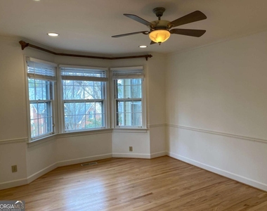 7155 Roswell Road - Photo Thumbnail 30
