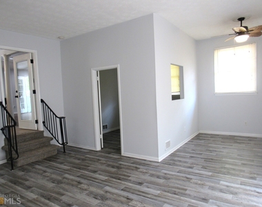 8337 Holly Drive - Photo Thumbnail 7