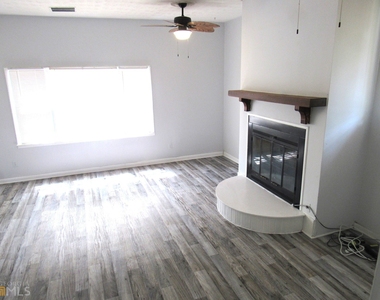 8337 Holly Drive - Photo Thumbnail 2