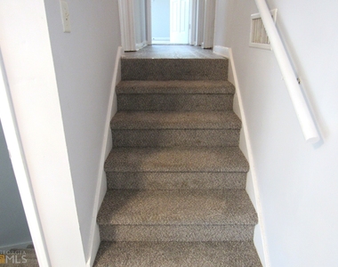 8337 Holly Drive - Photo Thumbnail 12