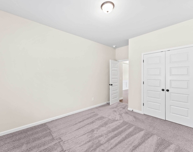755 Lakehaven Lane - Photo Thumbnail 14