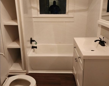 919 Inverness Avenue - Photo Thumbnail 6