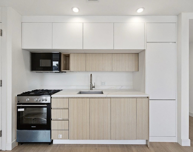 184 Eagle Street - Photo Thumbnail 6