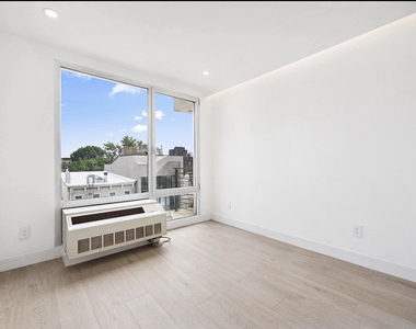 184 Eagle Street - Photo Thumbnail 10