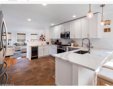 1601 West Street - Photo Thumbnail 16