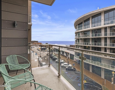 15 Morris Avenue - Photo Thumbnail 12