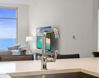 15 Morris Avenue - Photo Thumbnail 9