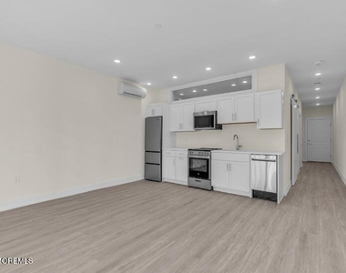 19 Carr Avenue - Photo Thumbnail 2