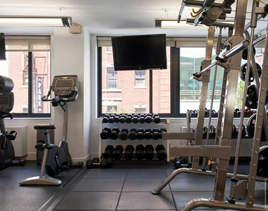 West 55th Street - Photo Thumbnail 6