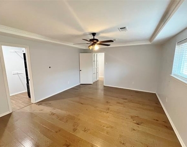 411 High Brook Drive - Photo Thumbnail 20