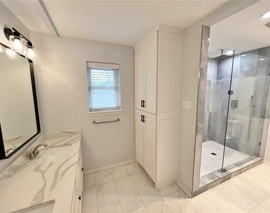 411 High Brook Drive - Photo Thumbnail 21