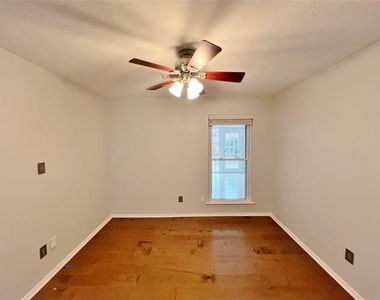 411 High Brook Drive - Photo Thumbnail 27