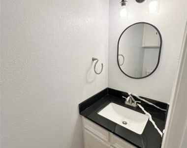 411 High Brook Drive - Photo Thumbnail 16