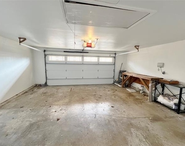 411 High Brook Drive - Photo Thumbnail 32