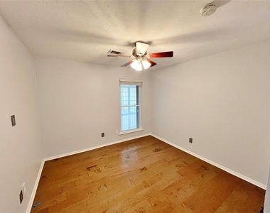 411 High Brook Drive - Photo Thumbnail 26