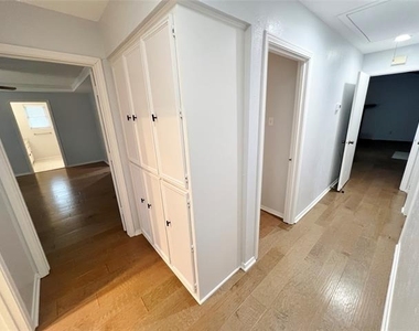 411 High Brook Drive - Photo Thumbnail 18