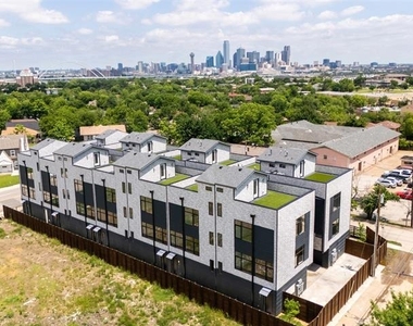 430 E 8th - Photo Thumbnail 4
