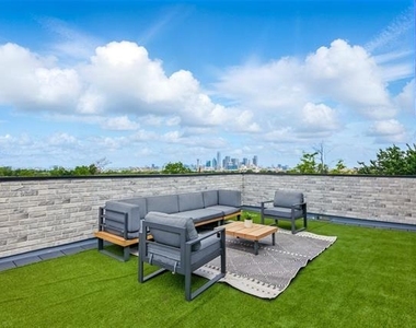 430 E 8th - Photo Thumbnail 23