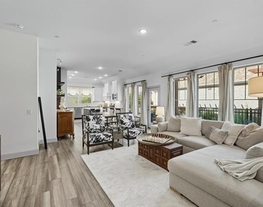 1029 3rd Street - Photo Thumbnail 3