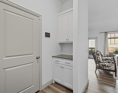 1029 3rd Street - Photo Thumbnail 15