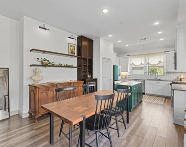 1029 3rd Street - Photo Thumbnail 24