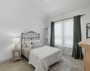 1029 3rd Street - Photo Thumbnail 11