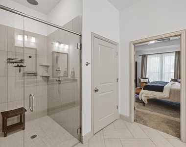 1029 3rd Street - Photo Thumbnail 8