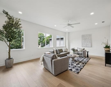 6244 Richmond Avenue - Photo Thumbnail 20