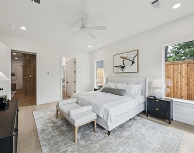 6244 Richmond Avenue - Photo Thumbnail 13