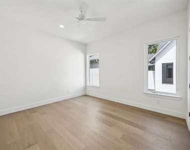 6244 Richmond Avenue - Photo Thumbnail 28