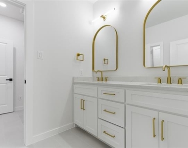 200 Dover Drive - Photo Thumbnail 23