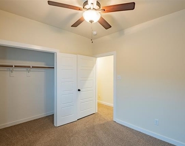 656 Wheatfield Drive - Photo Thumbnail 23