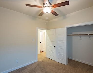 656 Wheatfield Drive - Photo Thumbnail 20