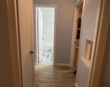 1102 11th Street - Photo Thumbnail 10