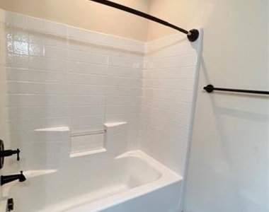 214 Lasso Court - Photo Thumbnail 13