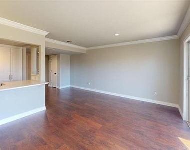 8400 Hickory Street - Photo Thumbnail 3