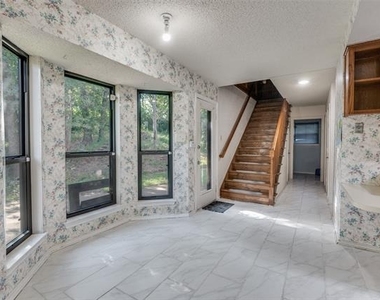 2719 Sunrise Drive - Photo Thumbnail 10
