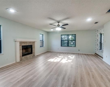2719 Sunrise Drive - Photo Thumbnail 5