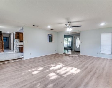2719 Sunrise Drive - Photo Thumbnail 4