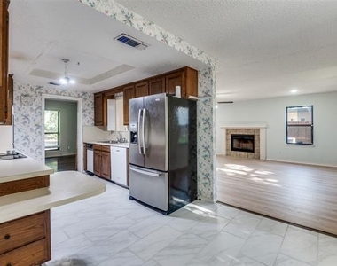 2719 Sunrise Drive - Photo Thumbnail 7