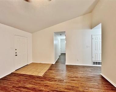 1028 Whitewater Trail - Photo Thumbnail 2