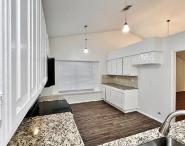 1028 Whitewater Trail - Photo Thumbnail 9