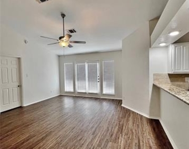 1028 Whitewater Trail - Photo Thumbnail 11