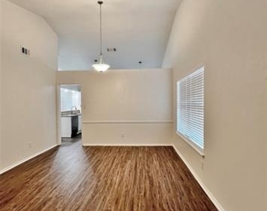 1028 Whitewater Trail - Photo Thumbnail 4