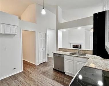 1028 Whitewater Trail - Photo Thumbnail 7