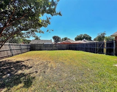 1028 Whitewater Trail - Photo Thumbnail 23